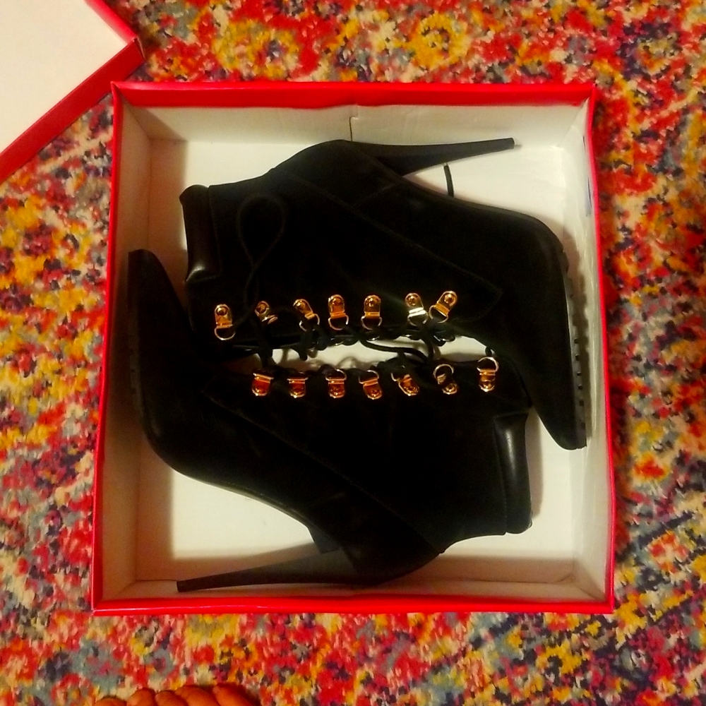 Womens heels, lace up boots